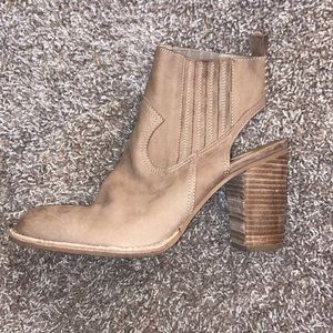 Dolce Vita booties